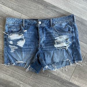 American Eagle tomgirl shorts size 18